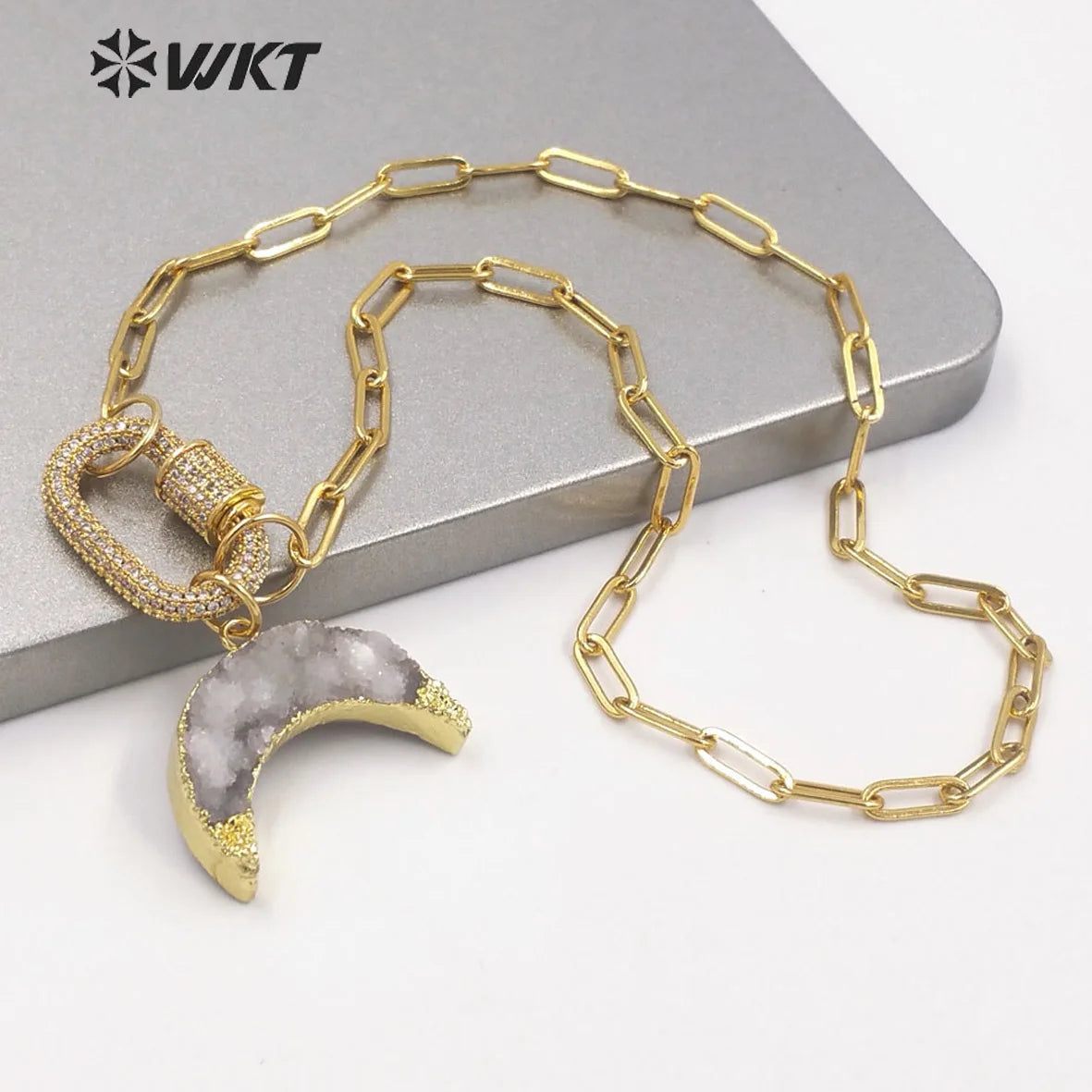 WT-N1302 WKT New Women Natural Druzy Quartz Gold Crescent Horn Pendant Necklace CZ Clasp Connector Stone Fine Jewelry