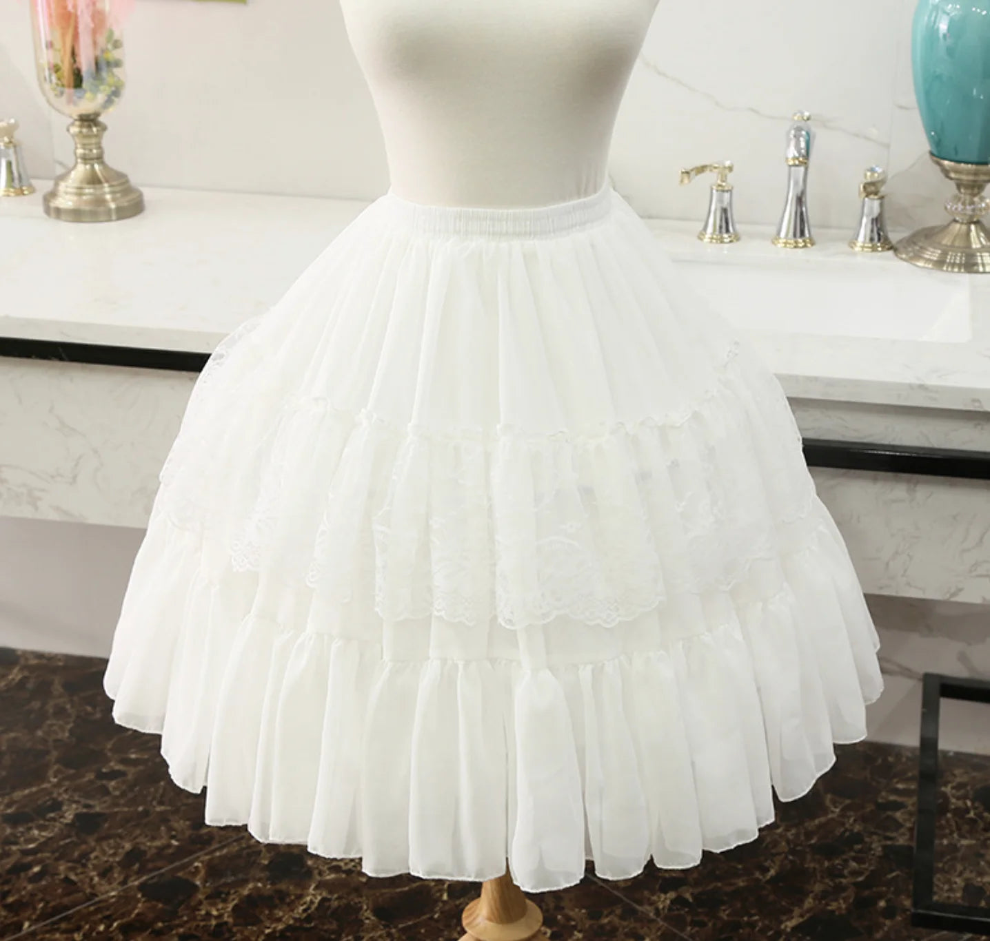 Lolita Cosplay Petticoats Halloween White Black Chiffon Lace Short Ball Gown Crinoline Bridal Petticoats Underskirt