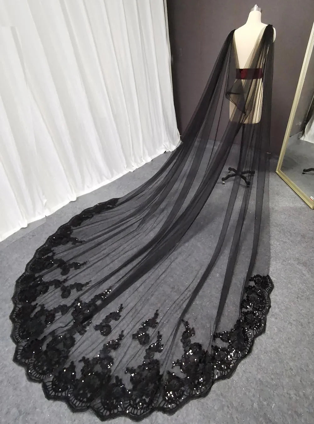 Real Photos Black Long Wedding Boleros Bling Sequins Lace Cathedral Bridal Cape Bolero Mariage Wedding Accessories Shoulder Veil