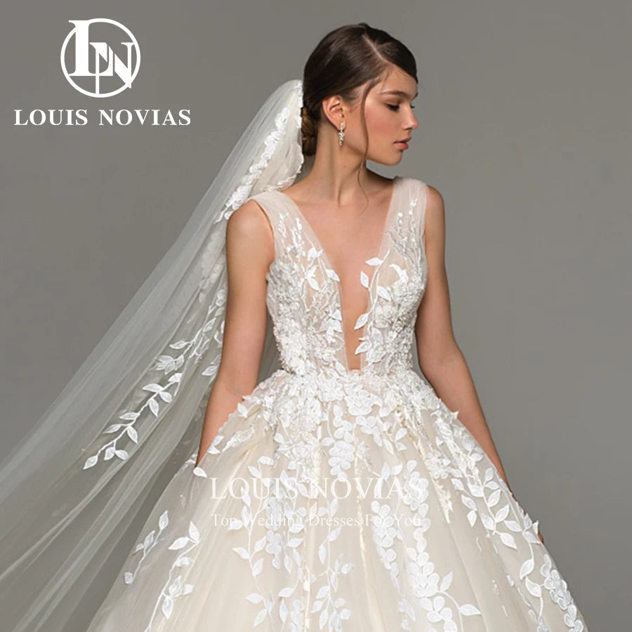 LOUIS NOVIAS Wedding Dresses For Women 2023 Elegant Backless Beaded Flowers Embroidery Sleeveless Wedding Gown Vestidos De Novia