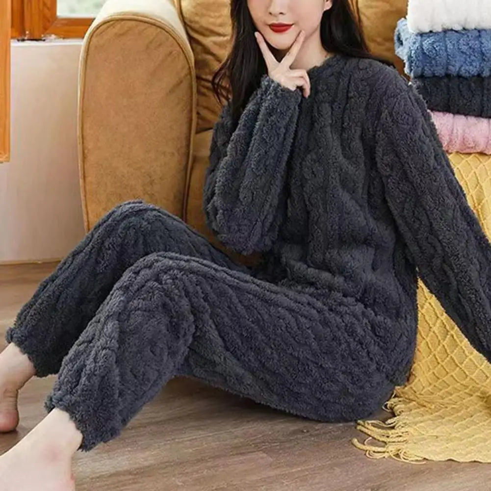 1 Set Winter Pajamas Warm Plush 2-Piece Sleepwear Set Stylish Comfortable Pullover And Pants for Autumn Winter