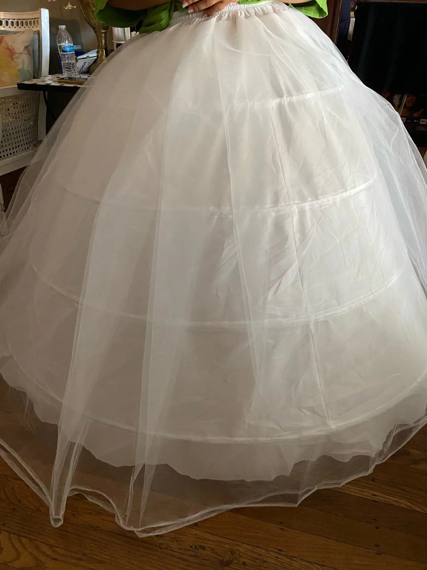 New Hot Sell 3 Hoops Big White Petticoat Super Fluffy Crinoline Slip Underskirt For Wedding Dress Bridal Gown In Stock