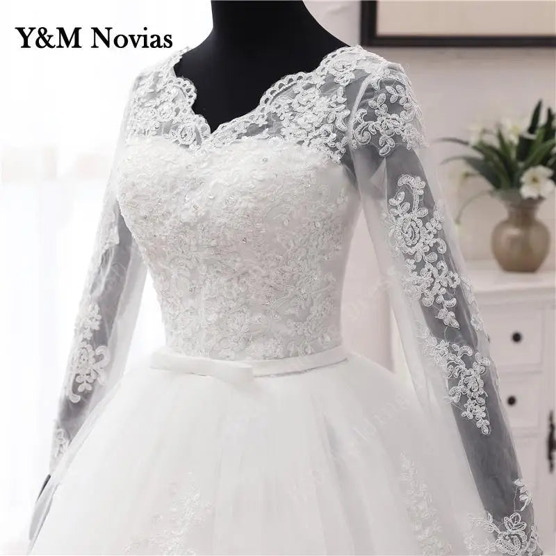 New Spring Lace Appliques Wedding Dresses Long Sleeve Vestidos De Novia 2023 White V-Neck Princess Bride Wedding Gowns Plus Size