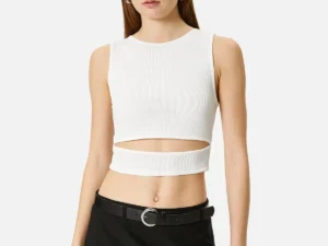 Short-Fit Sporty Round Neck T-shirt - White